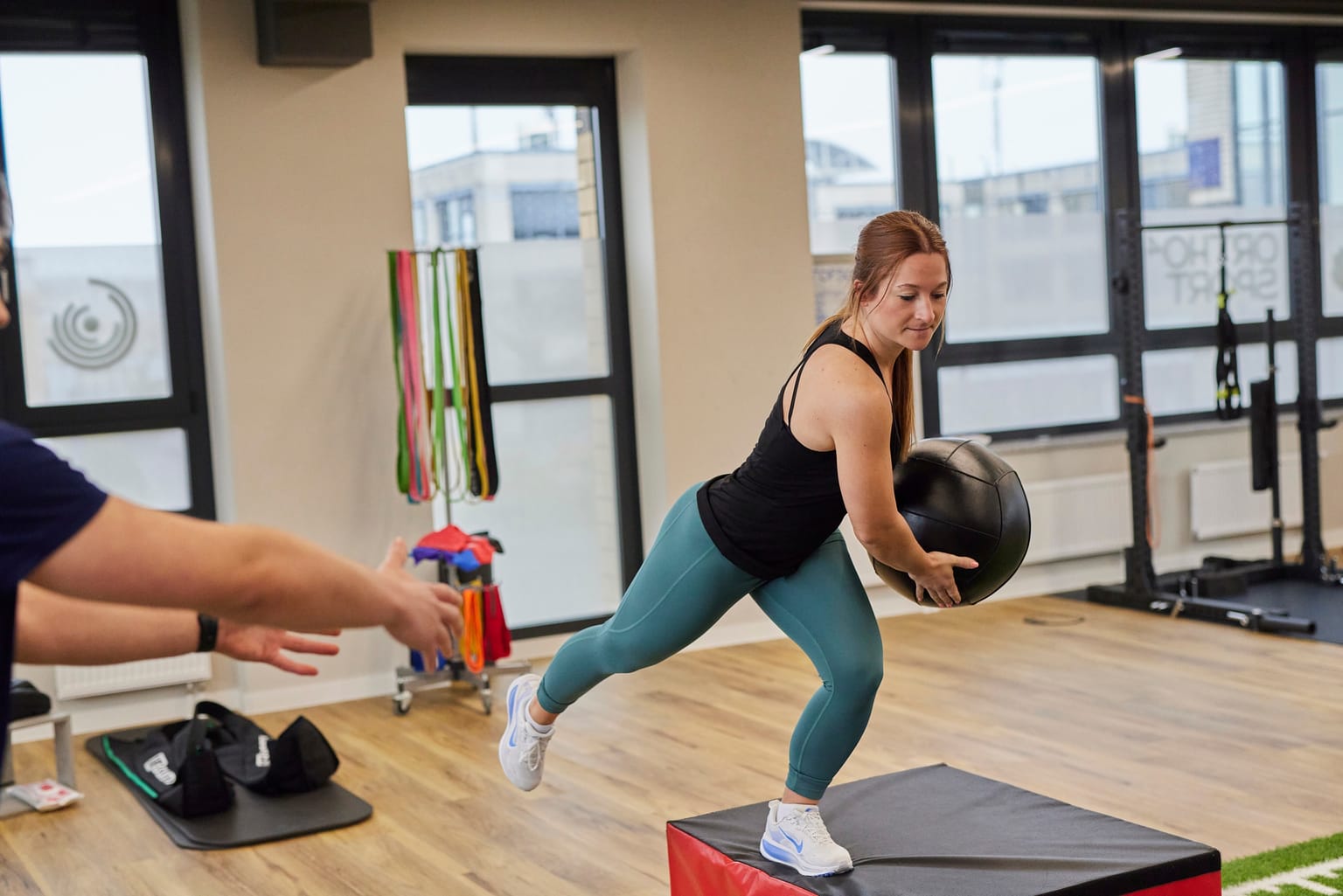 Rücken&shy;schmerzen bei Sportlern: Warum der Rumpf entscheidend ist