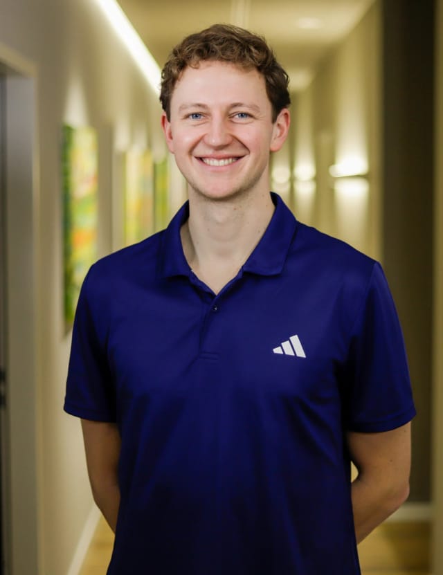 Porträt von Louis Malejka, Sportwissenschaftler & Osteopath