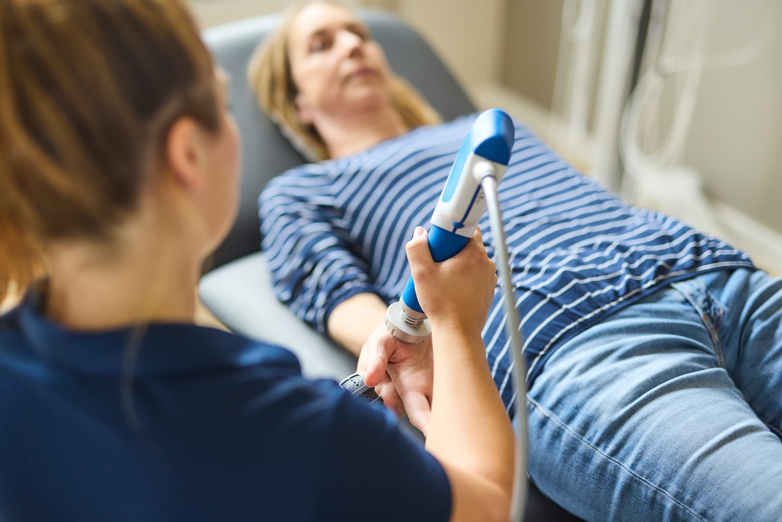 Gamechanger in der Sportmedizin: Warum Profis auf die radiale Stoßwelle setzen
